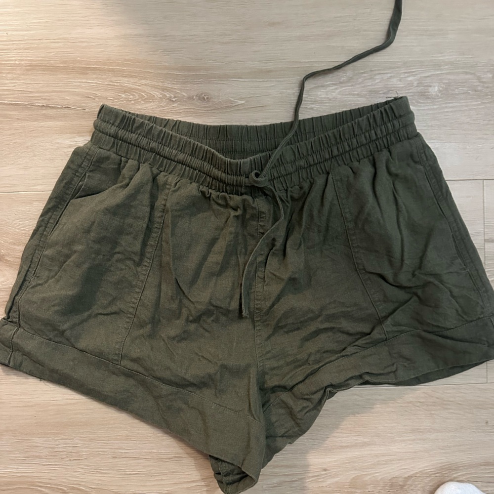 Universal Thread Army Green Linen Shorts